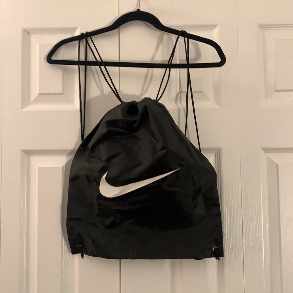 Black Nike drawstring bag